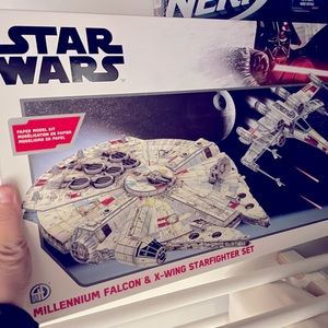 NEW!! Star Wars Millennium Falcon and X-Wing Starfighter Puzzle Set- 376 Pieces